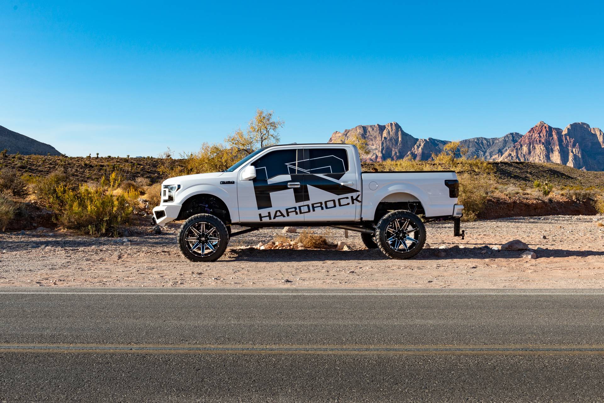 HardRock Offroad Aftermarket Offroad Wheels On a Lifted Ford F150